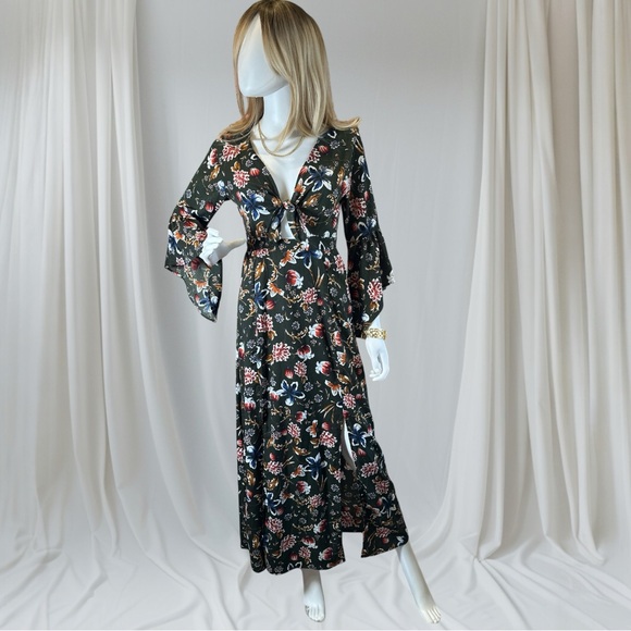 Hayden Maxi Dress - Picture 9 of 9